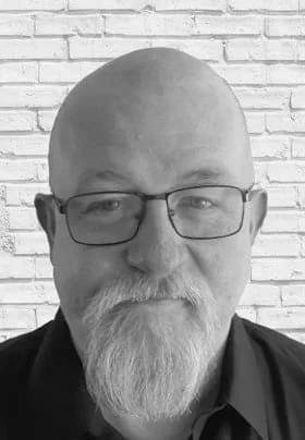 Photo of Iain Davis